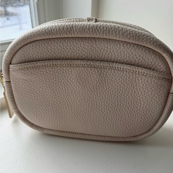 Coach Camera Bag with Removable Shoulder Strap - Picture 2 of 9